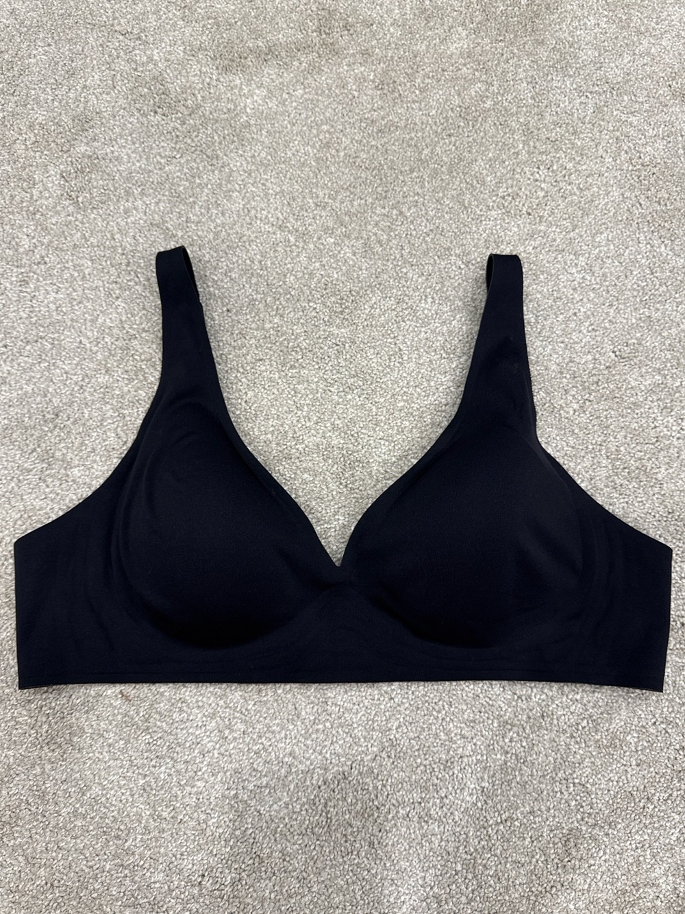 Seamless Lingerie Second Skin Lift Plunge Bra XXL Black Wireless NWOT